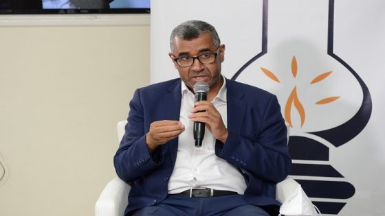 حكومة اخنوش لا تريد صحافة أصلا، تريد “جوقا من المزمرين “، يزينون لها عملها الذي تشهد عليه الأزمة الاقتصادية والاجتماعية التي يعيشها المغاربة.